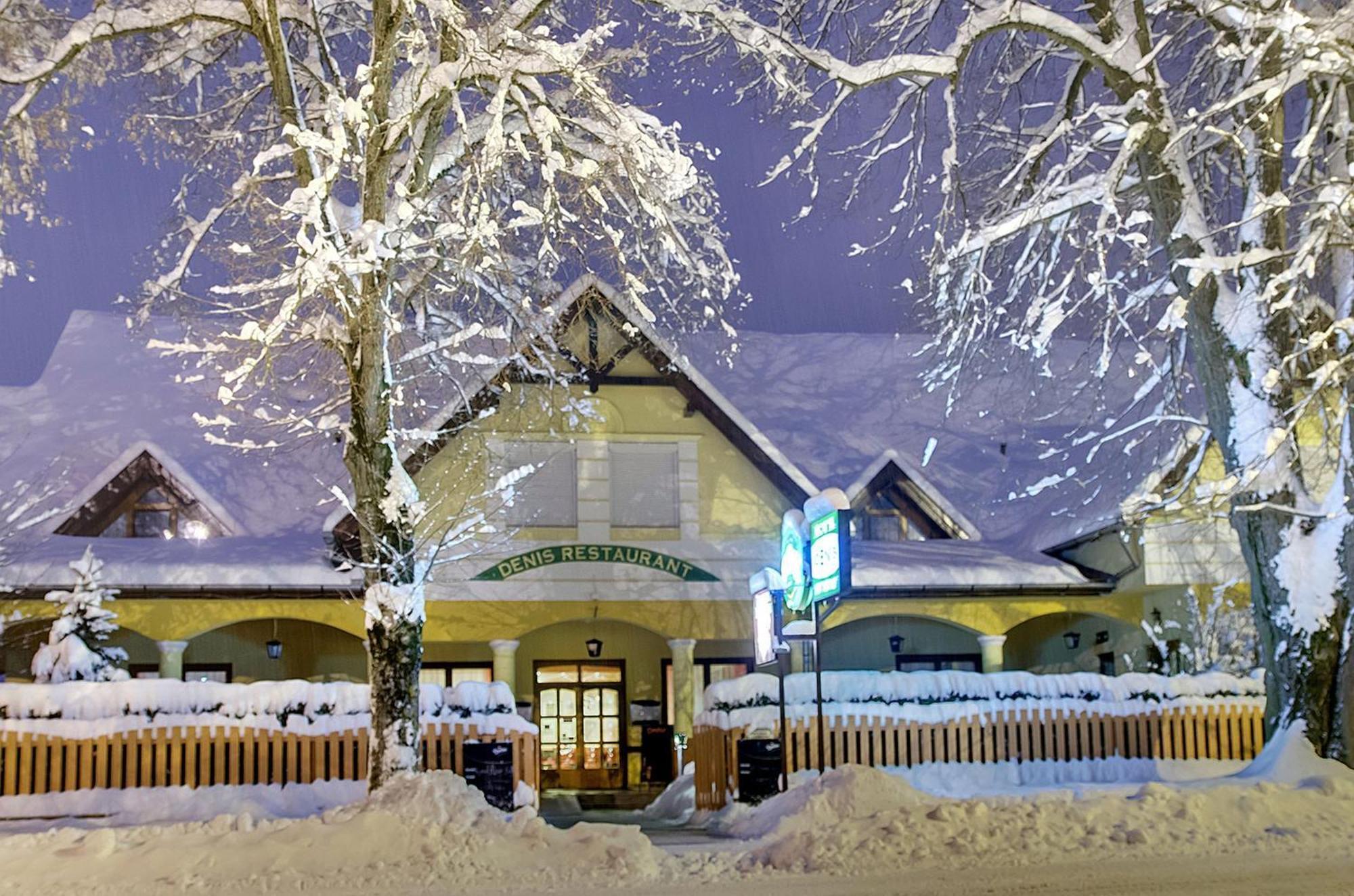 Hotel Denis Panzio Es Etterem Lenti Exterior foto